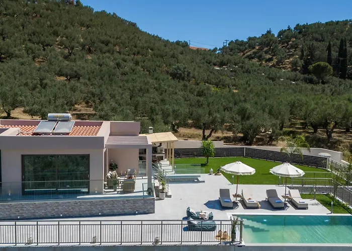 De Hierro Exclusive - Magical Hospitality In A With Pool And Breathtaking Views By Mana Gers Villa Plános